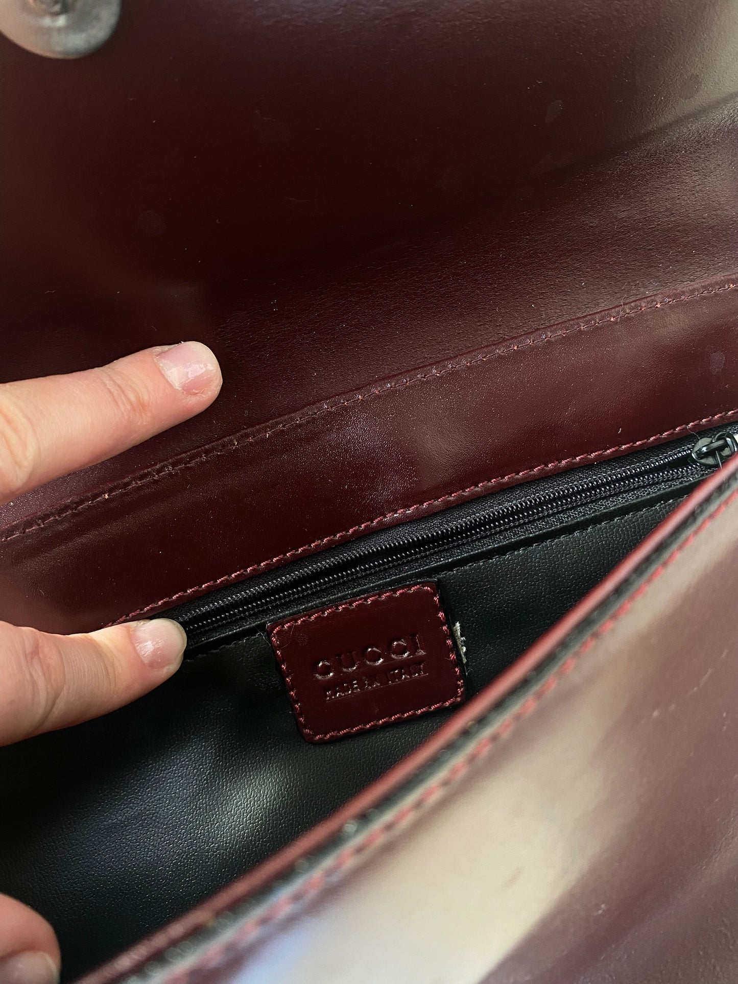 Cold burgundy GUCCI shoulder bag