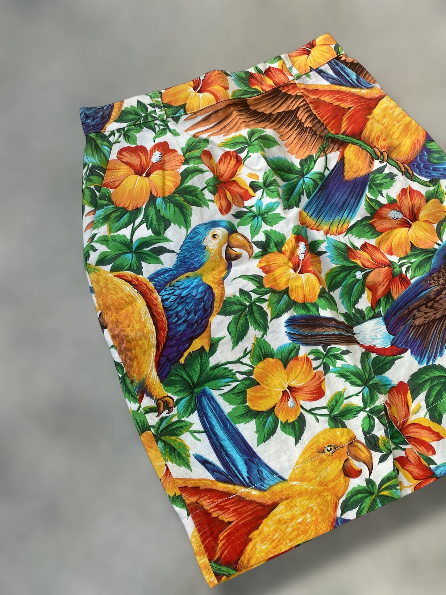 “Exotic parrots” 90s cotton skirt