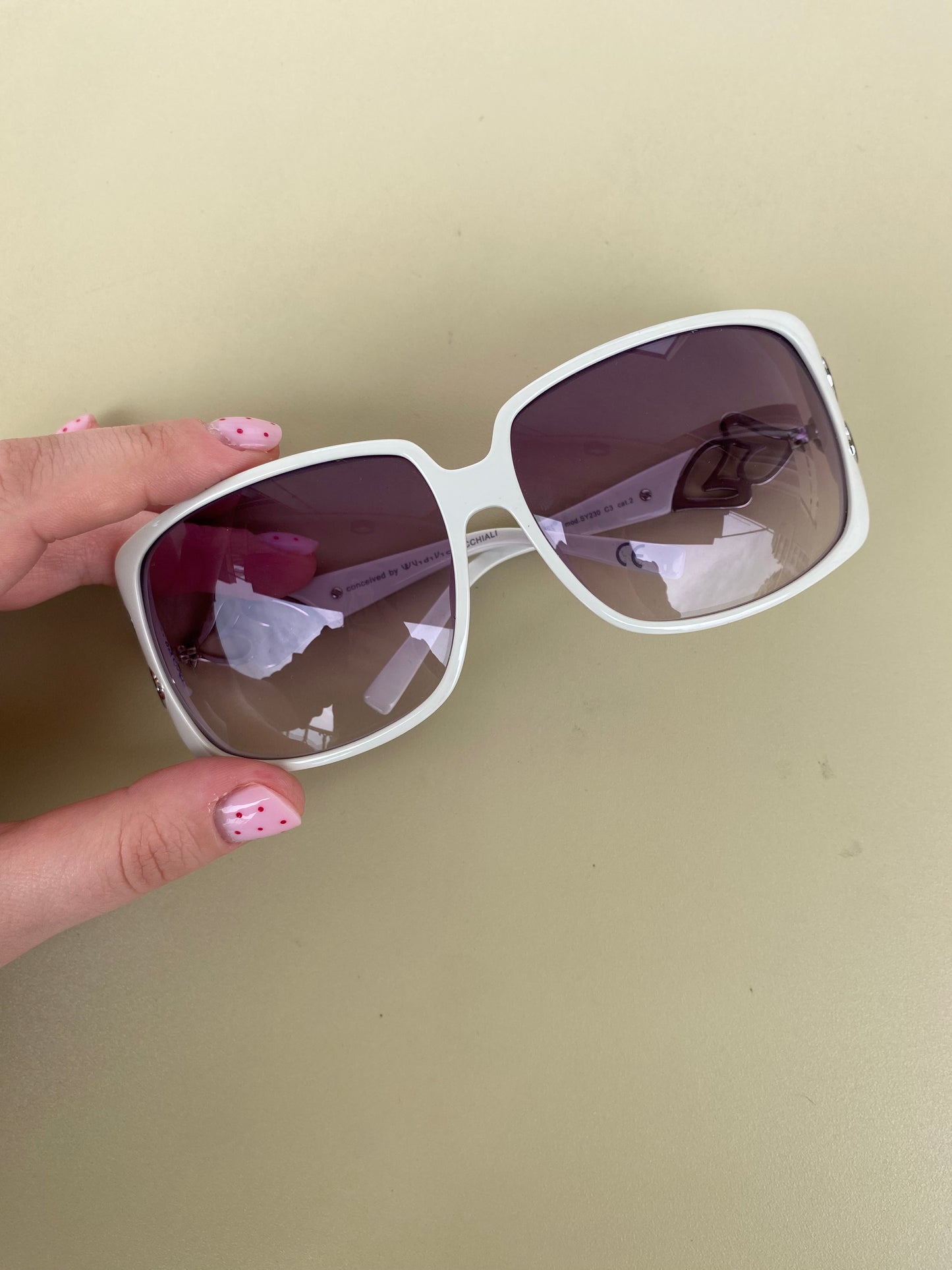 Statement Sweat years 00s sunglasses