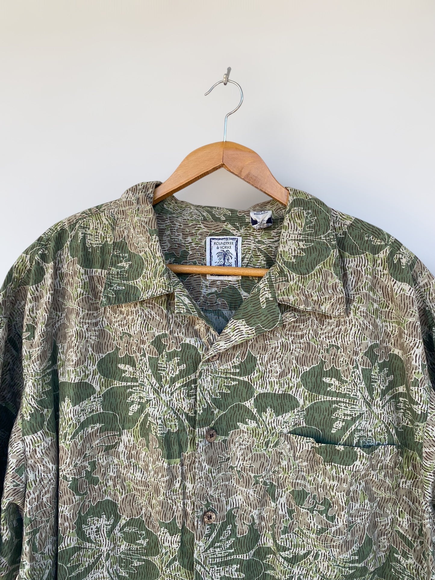 “Tropical nature” Hawaiian vintage shirt